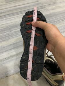 Boys shoes
