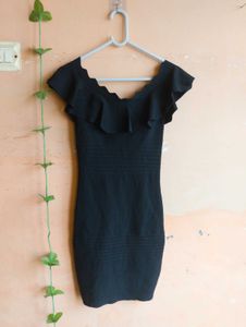 ❤️Size Xs to S Chic Black Bodycon Mini Dress❤️