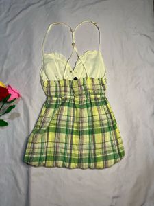Chic Plaid top