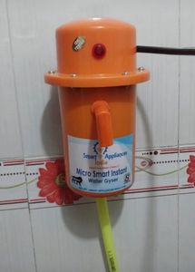 Instant Water Geyser
