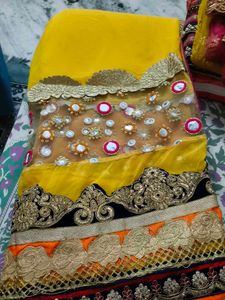 yellow saree with beautiful border