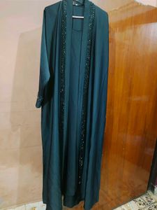 Elegant black Saudi Abaya
