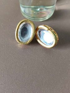 Oval kundan Stud Earrings