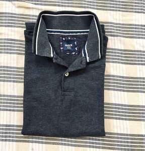 MAX polo T-shirt👕(size S)