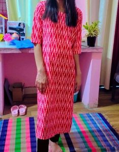 Red &amp; White Print Kurta