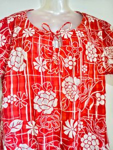 Chic Red Floral Print Top Size 40 to 42 inches