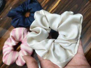 Cute Scrunchie Set