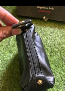 MAC BLACK TRAVEL POUCH