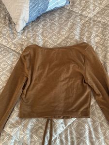 lulu &amp; sky Pinterest top with soft Y2K vibe 🤎✨