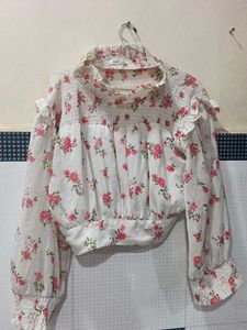 Floral Smocked Neck Crop Top