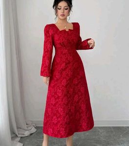 Elegant Red Textured Midi Dress