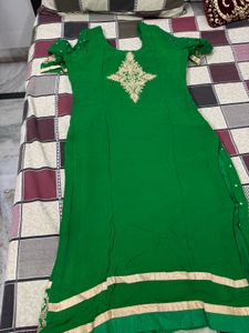 Beautiful Green Kurta Set with Embroidery
