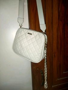 Lifestyle White Crossbody Sling Bag 🤍