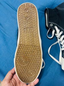 H&amp;M Black High-Top Sneakers