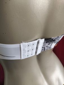 083 - 3 Hook Seamless Bra