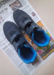 Campus Blue Patterned Hook-and-Loop Shoes