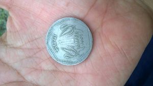1985 Indian Rupee Coin