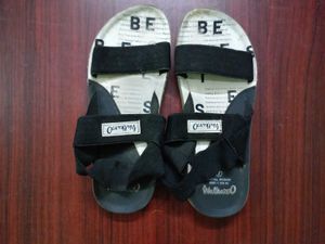 walkaroo Sandals for men