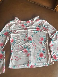 Chic Floral Print Ruffle Top