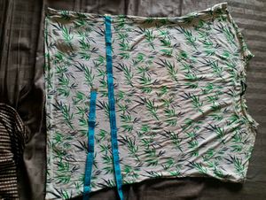 White Bamboo Print T-Shirt strechable