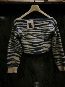 Cozy Zebra Print Cropped Sweater