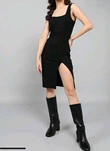Sleek Black Square Neck Sleeveless Midi Dress