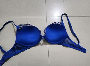 LA SENZA Royal Blue Sensual lace padded Bra