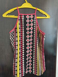 Patterned Sleeveless Tank Top