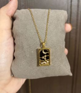 Anti tarnish !! stainless steel Gold Tone Necklace