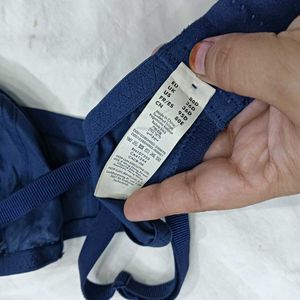 Elegant Navy Lace Underwired Bra