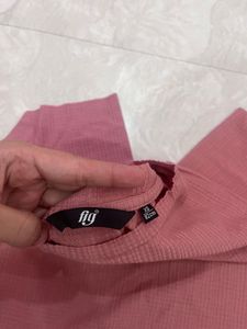 Dusty Rose Ribbed T-Shirt