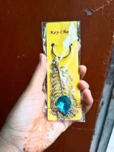 Peacock Feather Keychain with Blue Gem😍😍