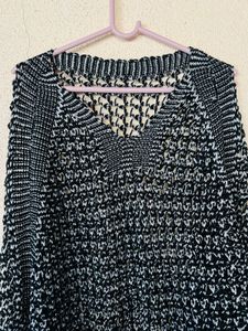 Chic Black &amp; silver Knit Sweater