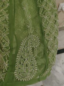 Embroidered Chikankari Kurta