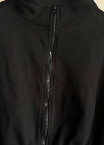 Black "Femi-niste" Cropped Zip-Up Jacket