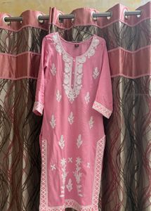 Elegant Pink Kurta Set with White Dupatta