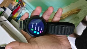 Noise Smart Watch