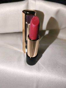 Natasha 's moor Elegant Red Lipstick