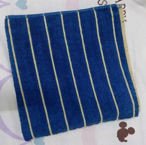 set of 2 bath towels