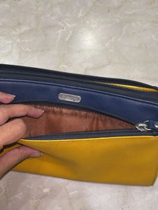 Bifold Zipper Wallet