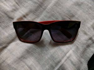 Stylish Black &amp; Red Sunglasses