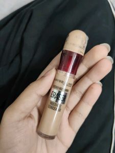 Concealer Duo: Maybelline(Medium) &amp; Oshea(Caramel)