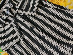 Stylish Black &amp; White Patterned Top