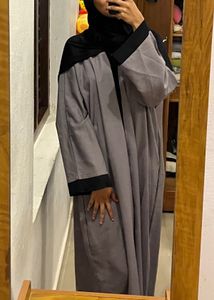 Elegant Grey & Black Abaya