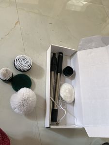 Spin Scrubber with Brush Heads