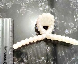 Pearl Claw Hair Clip