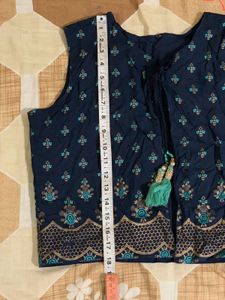Ethnic Printed Sleeveless Shrug