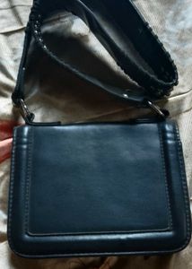 PRICE DROP🚨Stylish Black Crossbody Bag