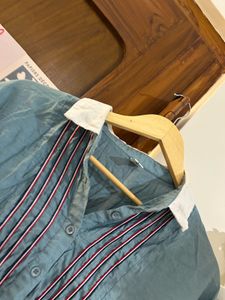 Casual Teal Button-Up Blouse
