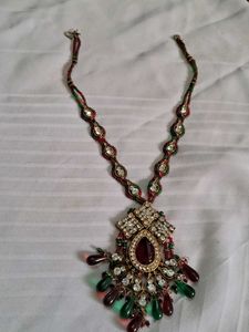 Stunning Jewellery Set - Necklace &amp; Earring